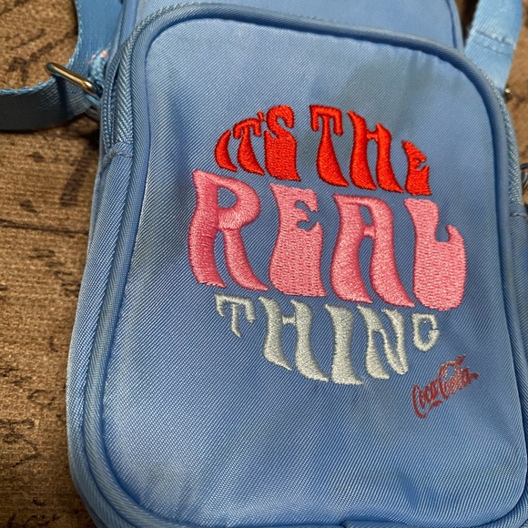 Satchel - Picture 7 of 8